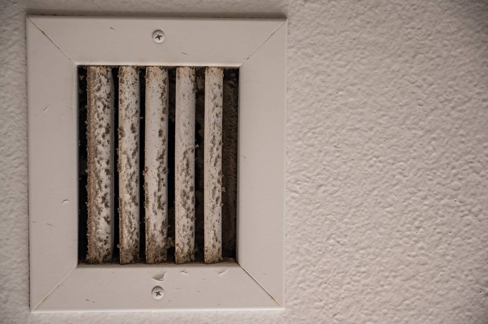 White,Vent,Showing,Dirt,And,Grime,From,Daily,Use.,Concept